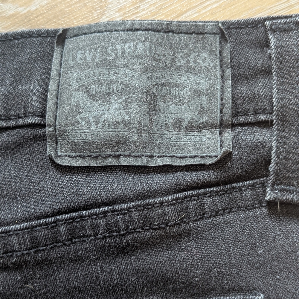 Levi's 720 High-Rise Super Skinny Jeans Black Women's 31 - Picture 12 of 12
